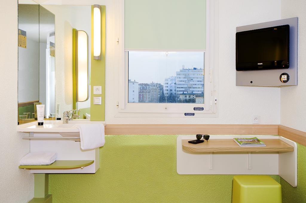 Ibis Budget Givet Camera foto