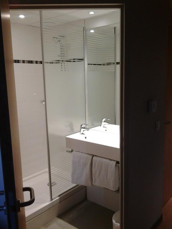 Ibis Budget Givet Esterno foto